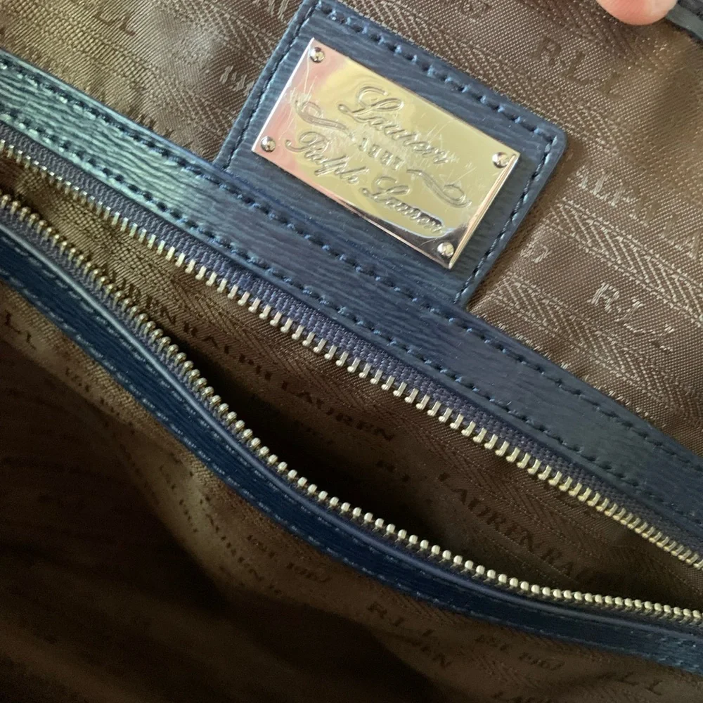 Ralph Lauren Navy Blue Leather Tote. - Picture 7 of 7